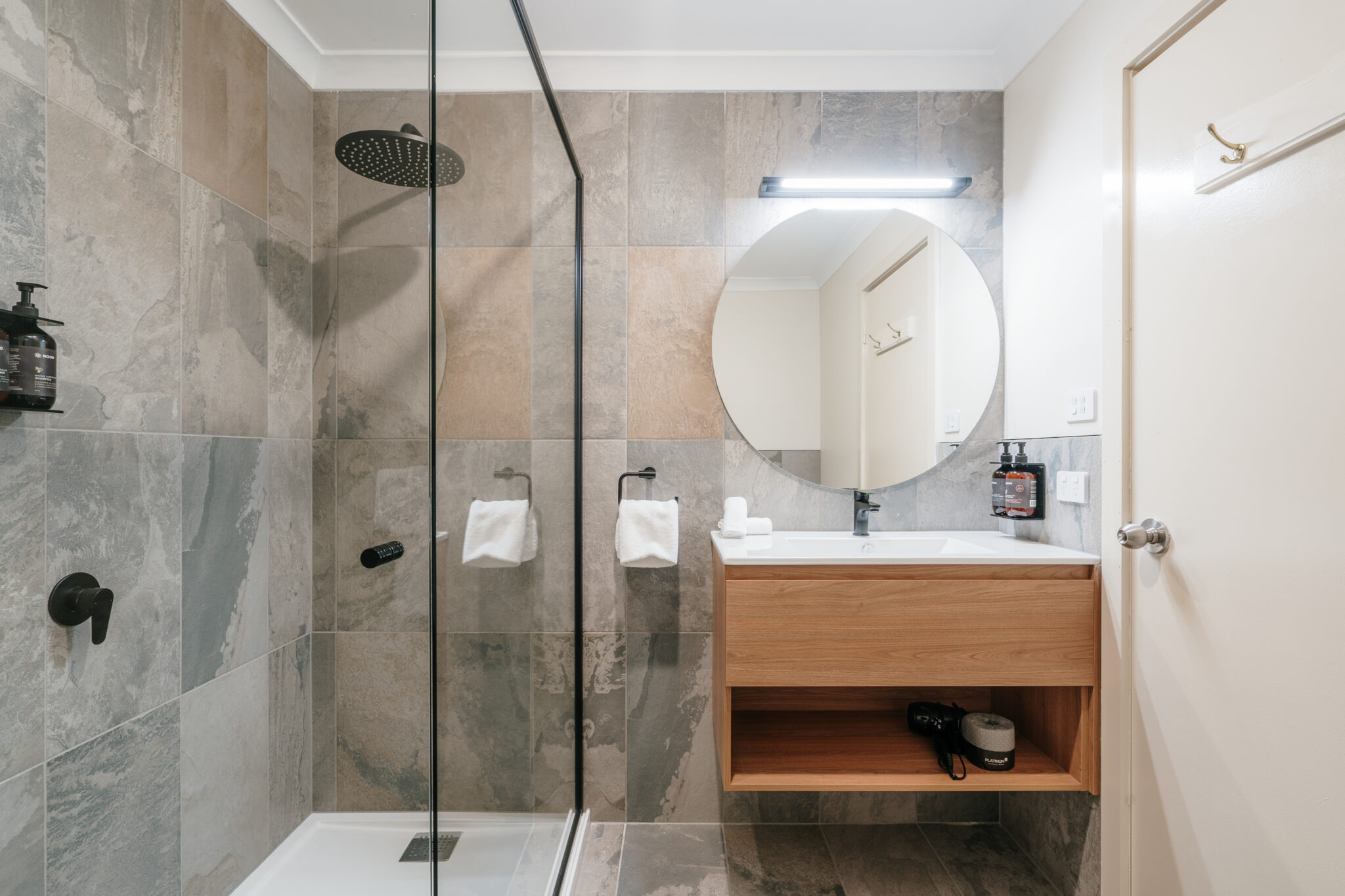 Cradle Mountain Hotel Bathrooms